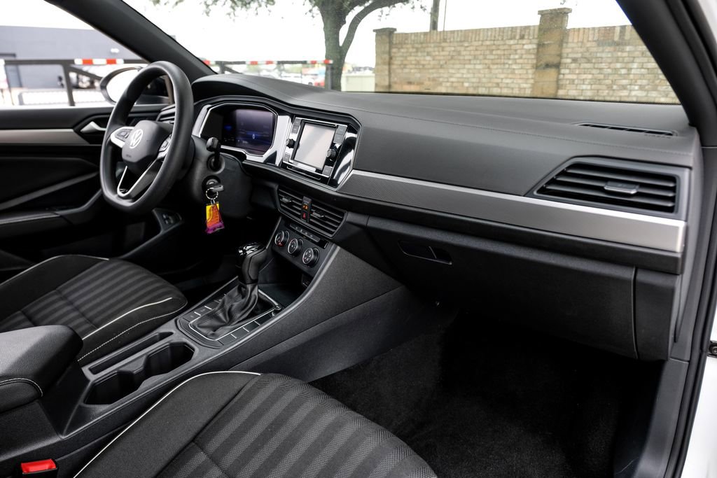 Used 2022 Volkswagen Jetta Sport image 23