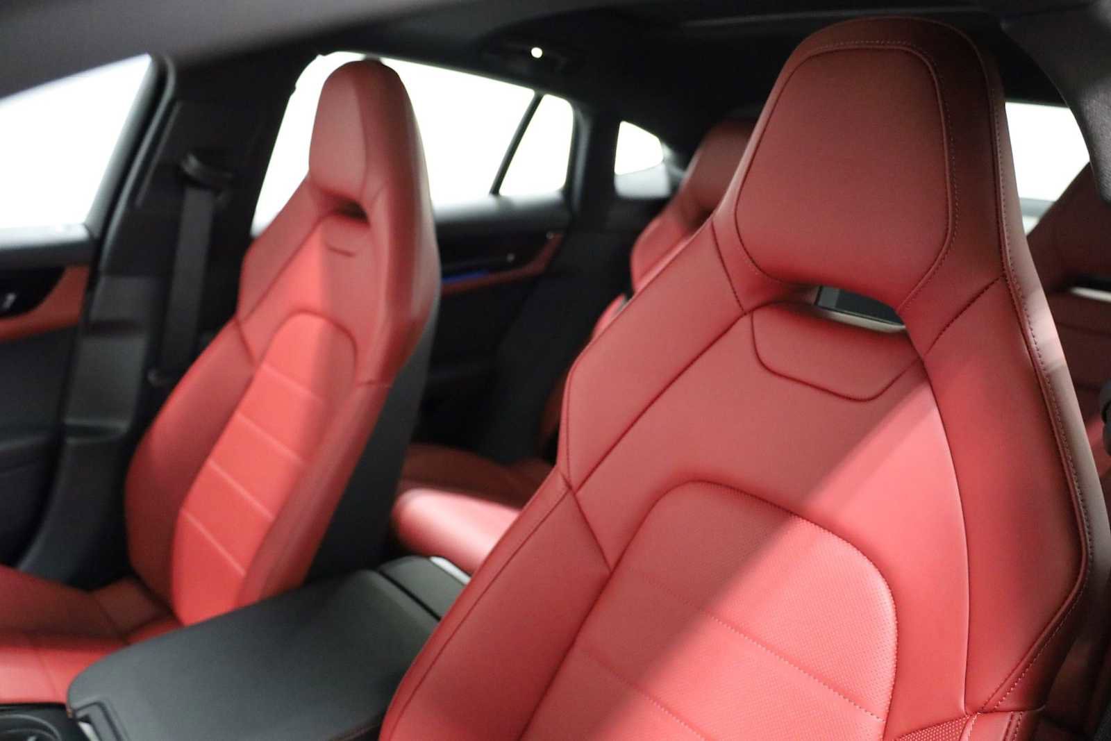 New 2026 Porsche Panamera 4 image 18