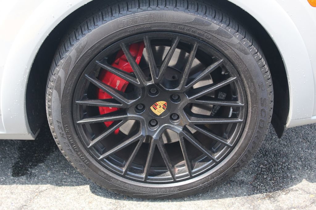 Used 2021 Porsche Cayenne GTS AWD/4WD image 13