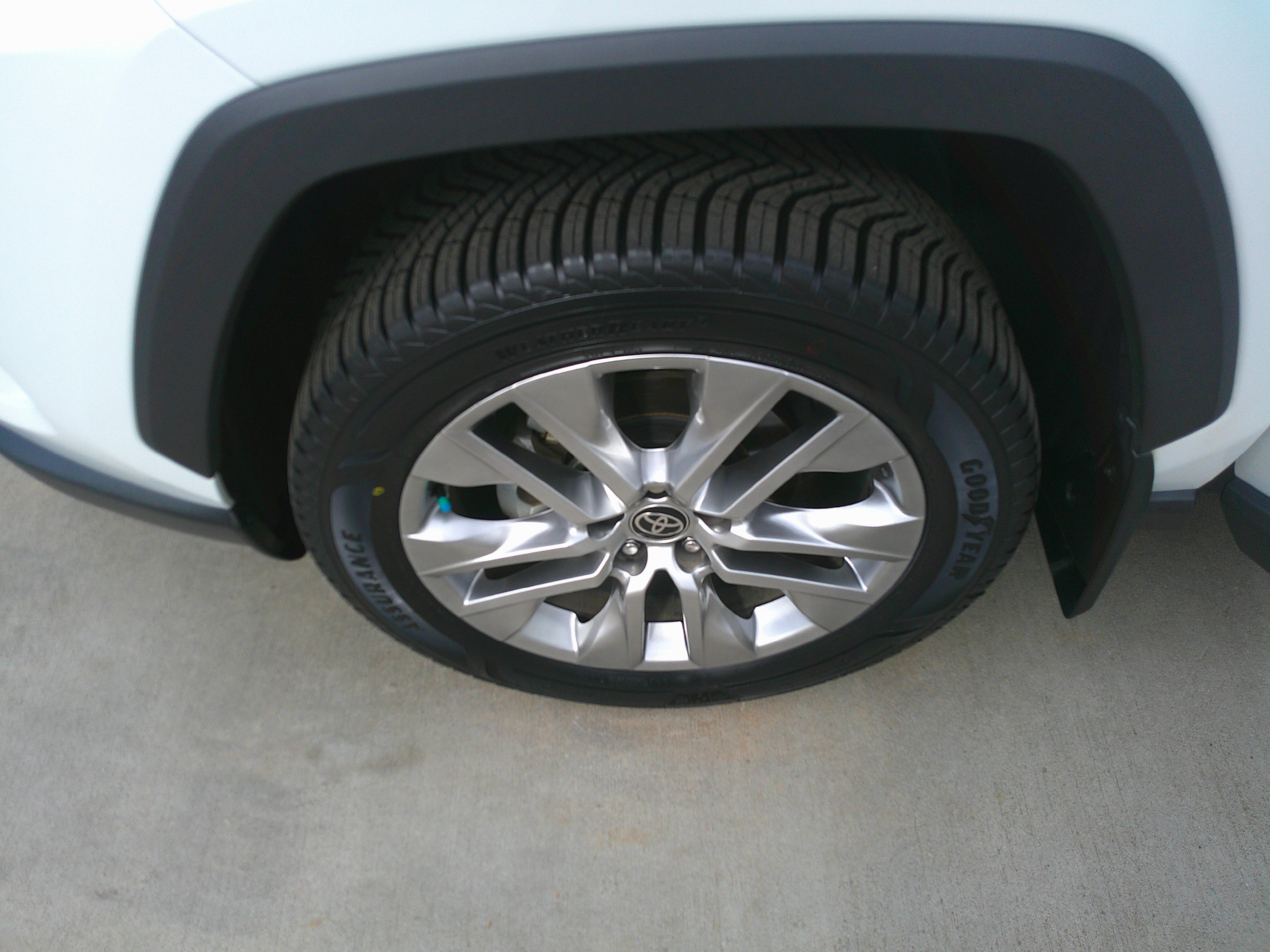 Used 2024 Toyota RAV4 Limited w/ Weather Package image 16