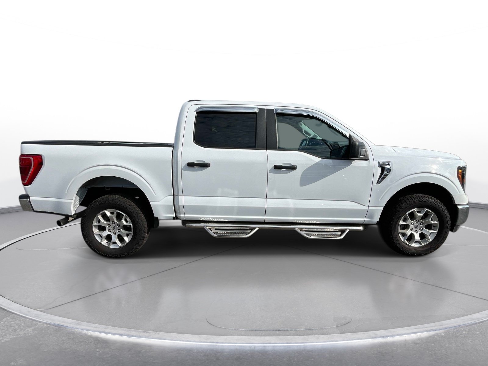 Used 2023 Ford F150 XLT AWD/4WD image 3