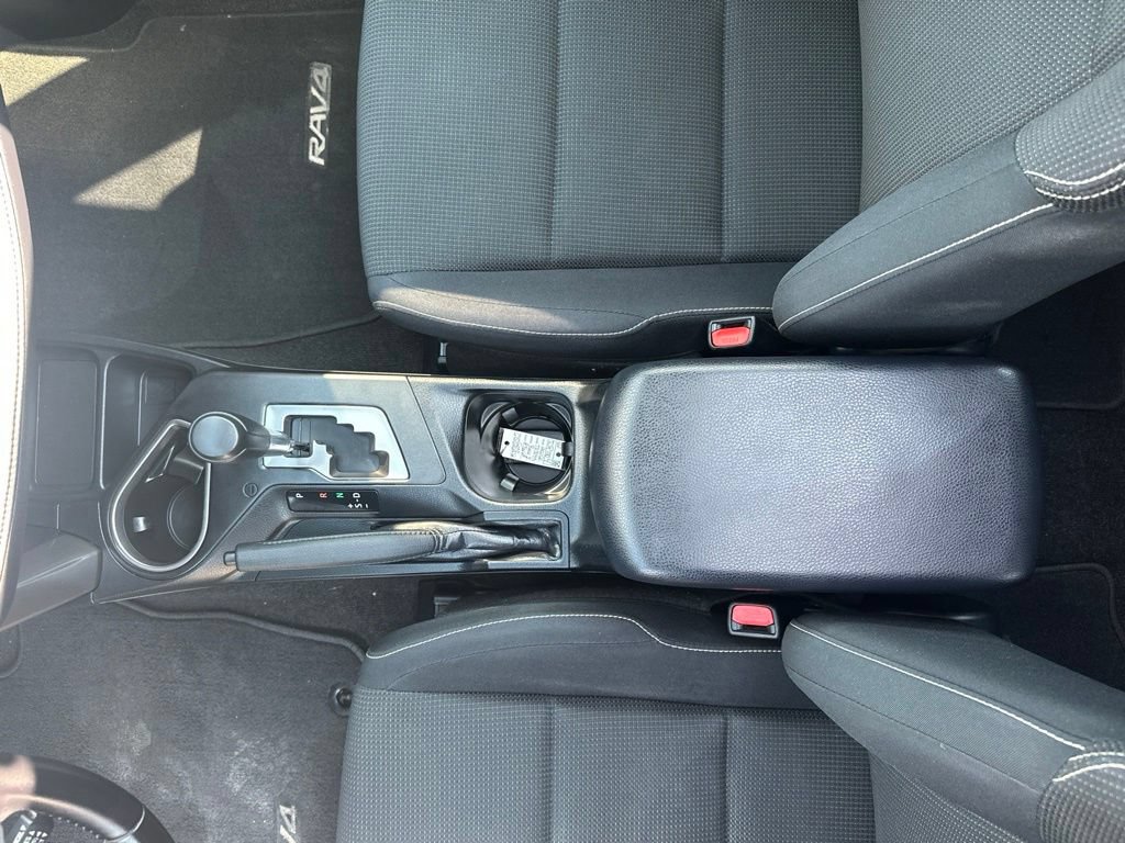 Used 2016 Toyota RAV4 XLE AWD/4WD image 33