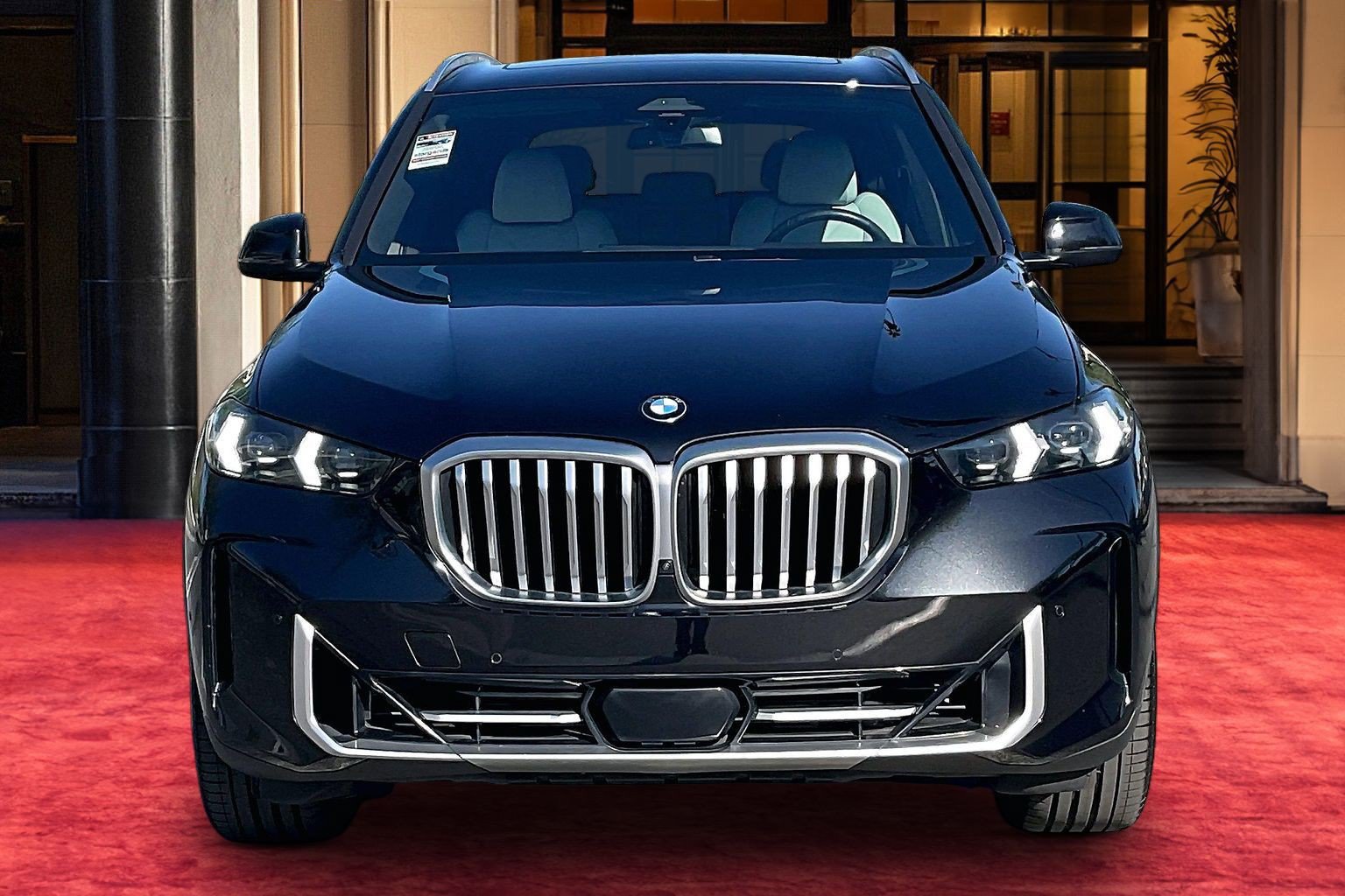 Used 2024 BMW X5 sDrive40i w/ Parking Assistance Package RWD image 3