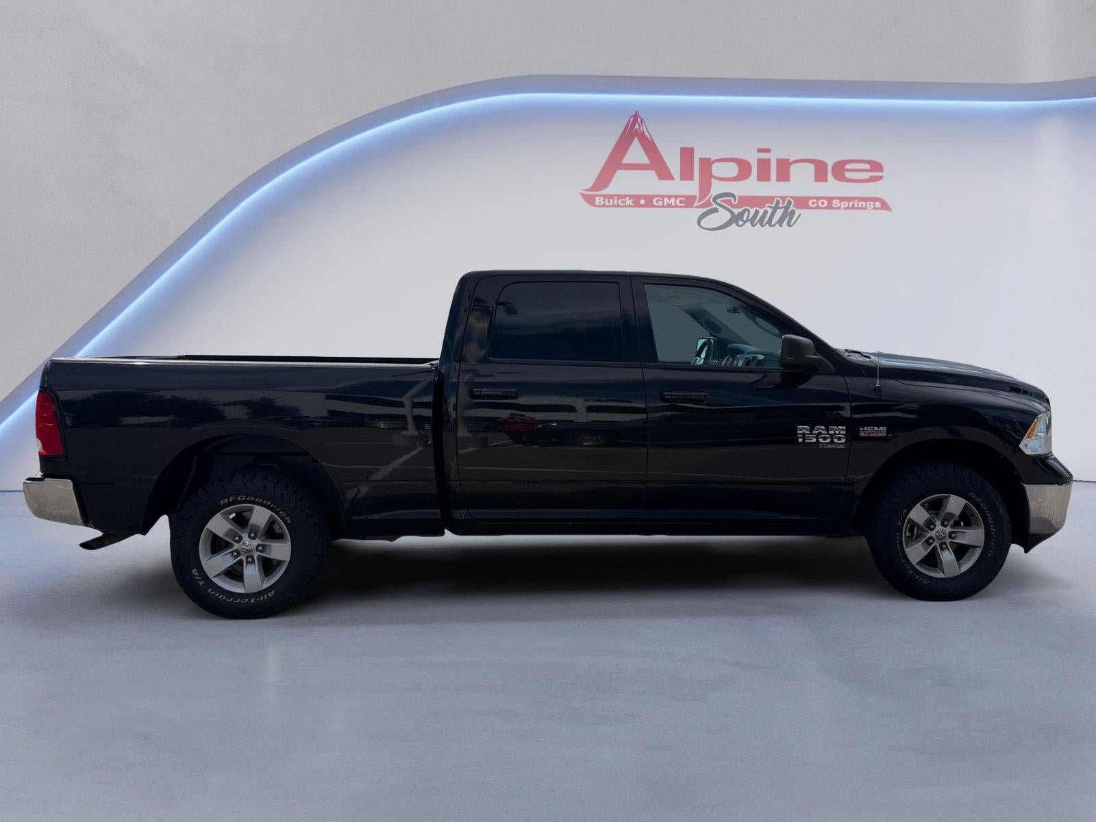 Used 2020 RAM 1500 Classic SLT AWD/4WD image 6