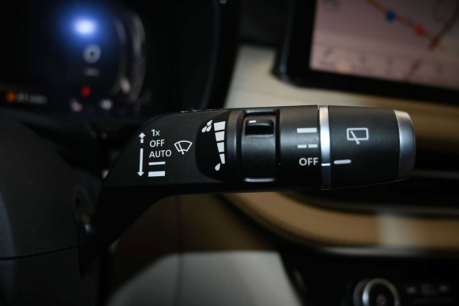 Used 2023 INFINITI QX60 Luxe w/ Cargo Package AWD/4WD image 22