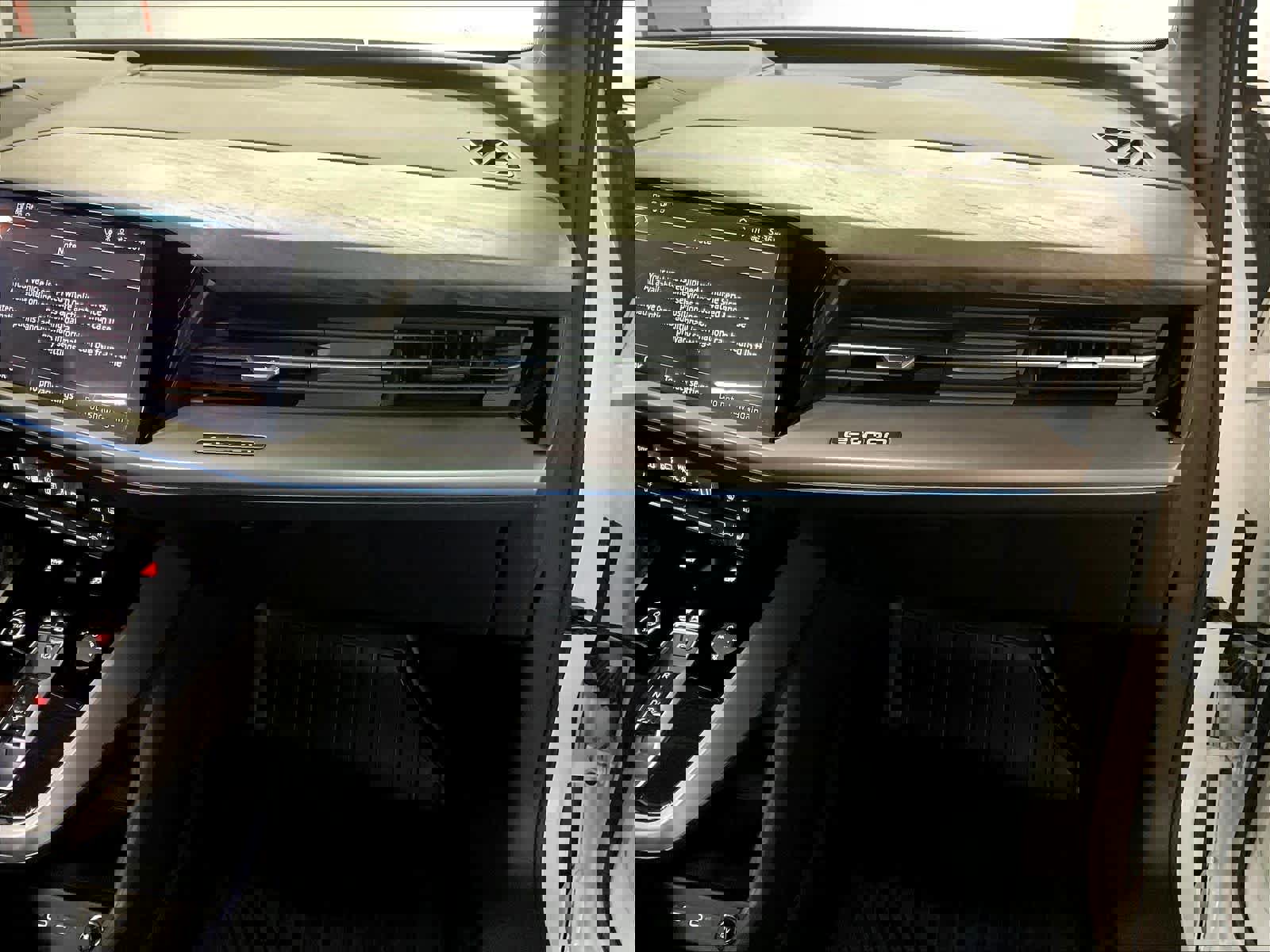 Used 2023 Audi Q4 e-tron Prestige w/ Black Optic Package image 17