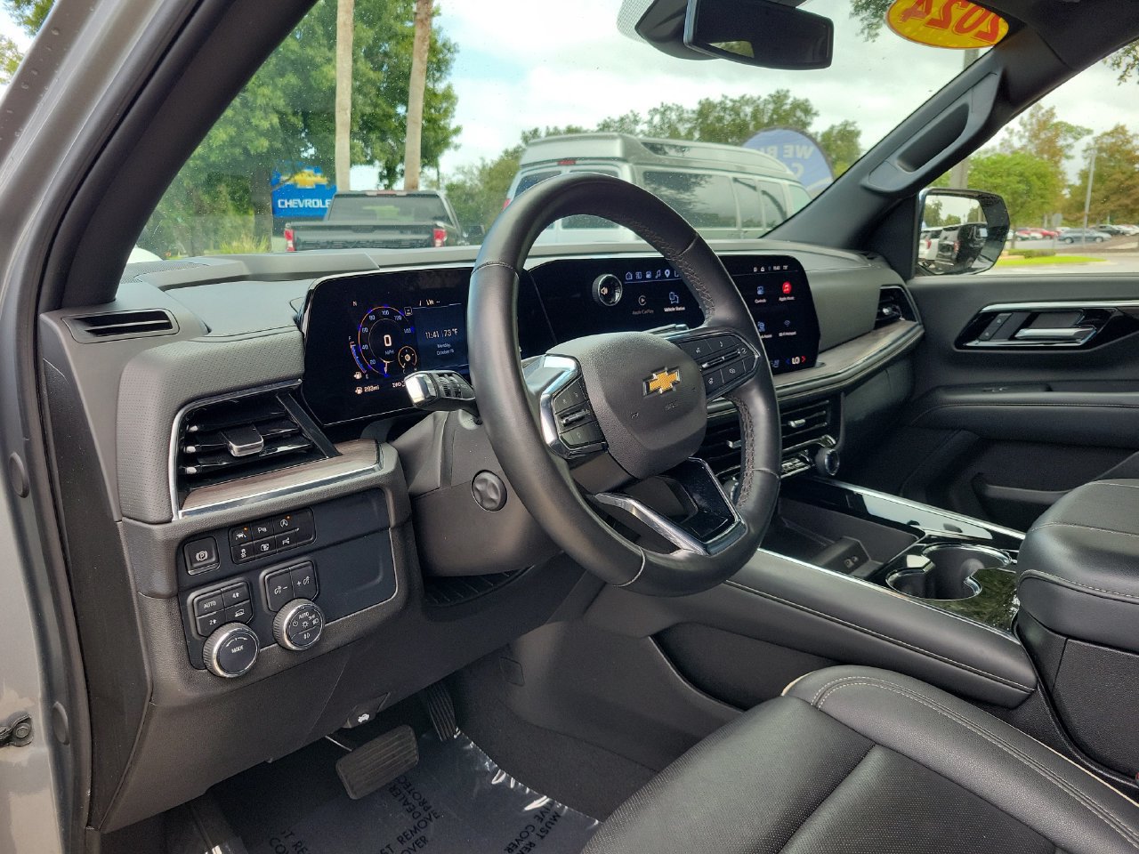 Certified 2025 Chevrolet Suburban Premier AWD/4WD image 20