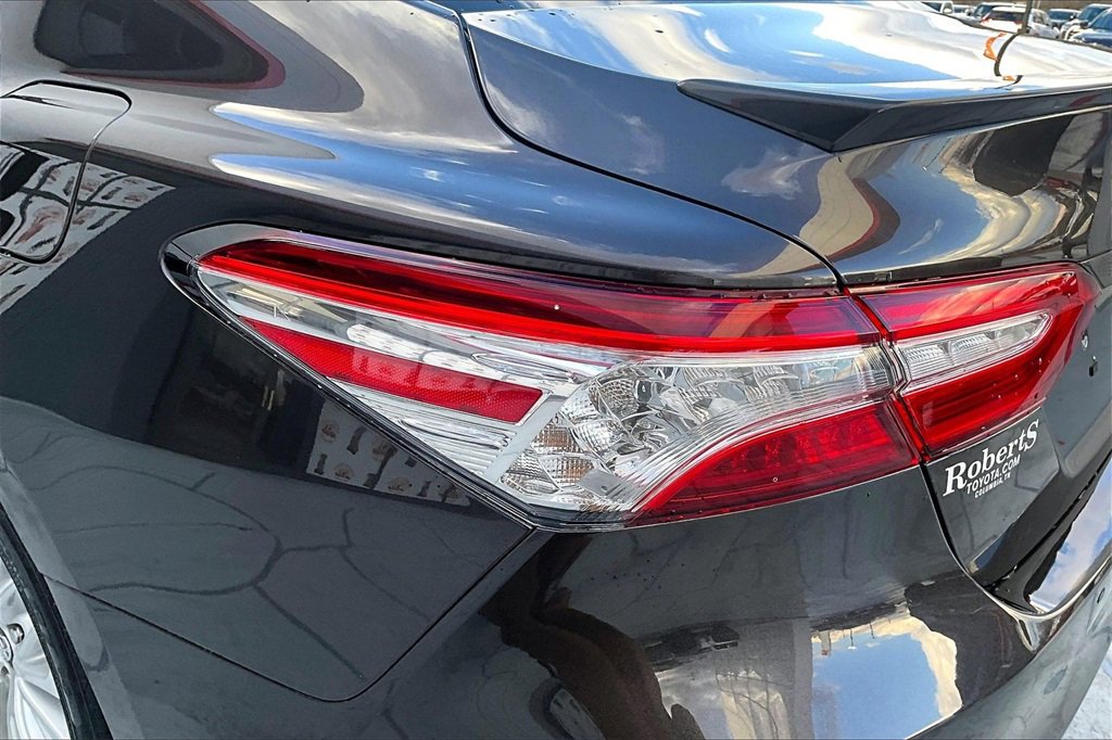 Certified 2018 Toyota Camry XLE image 21