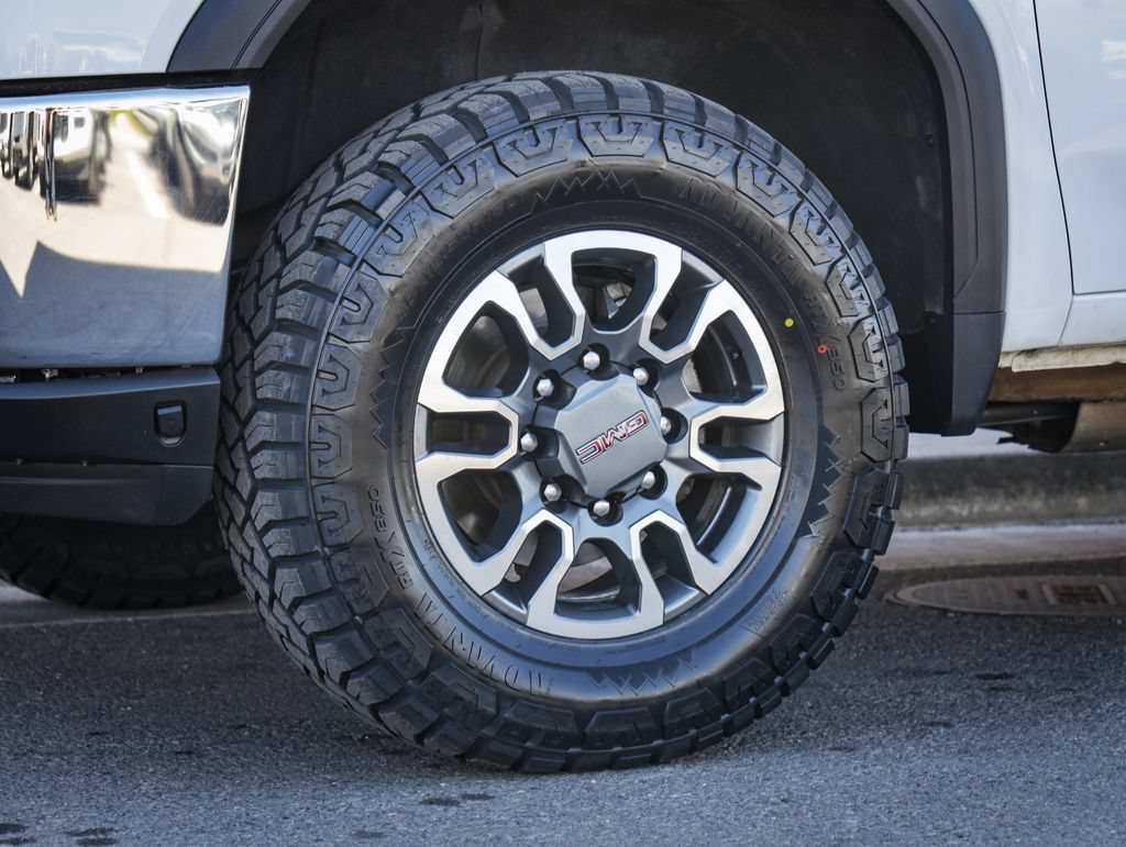Used 2023 GMC Sierra 3500 SLE w/ SLE Convenience Package AWD/4WD image 11