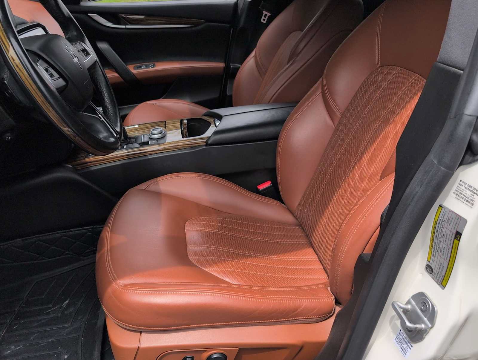 Used 2019 Maserati Ghibli S Q4 AWD/4WD image 15