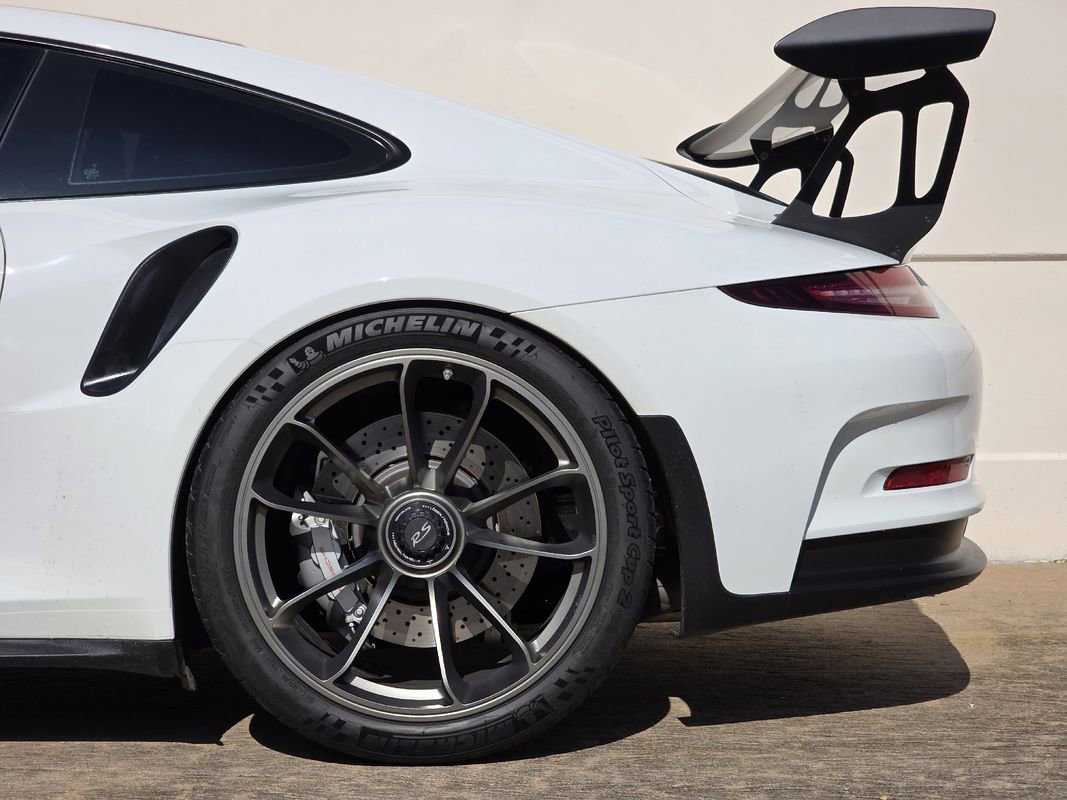 Used 2016 Porsche 911 GT3 RS image 34