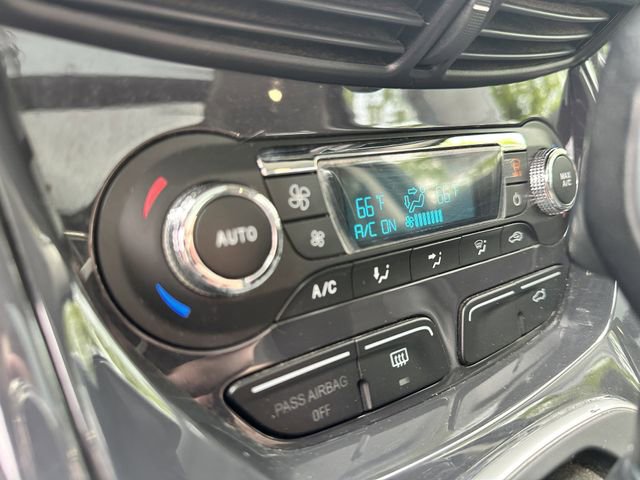 Used 2013 Ford Escape Titanium AWD/4WD image 23
