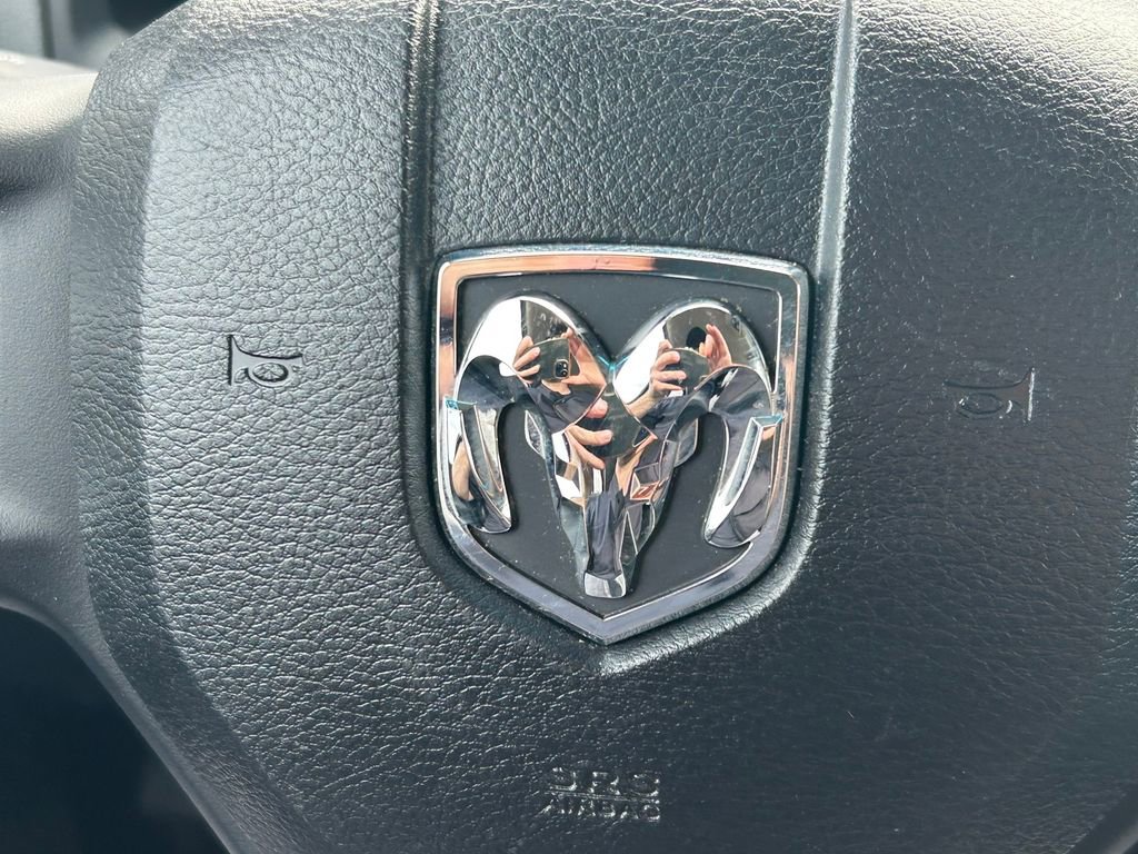 Used 2018 RAM 1500 Lone Star image 34