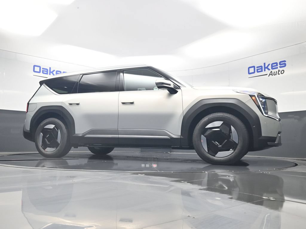 New 2026 Kia EV9 Wind AWD/4WD image 41