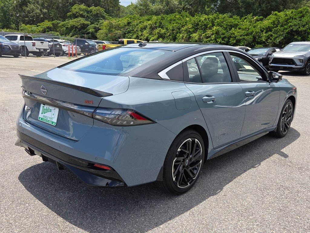 New 2026 Nissan Sentra SR w/ SR Premium Package FWD image 10