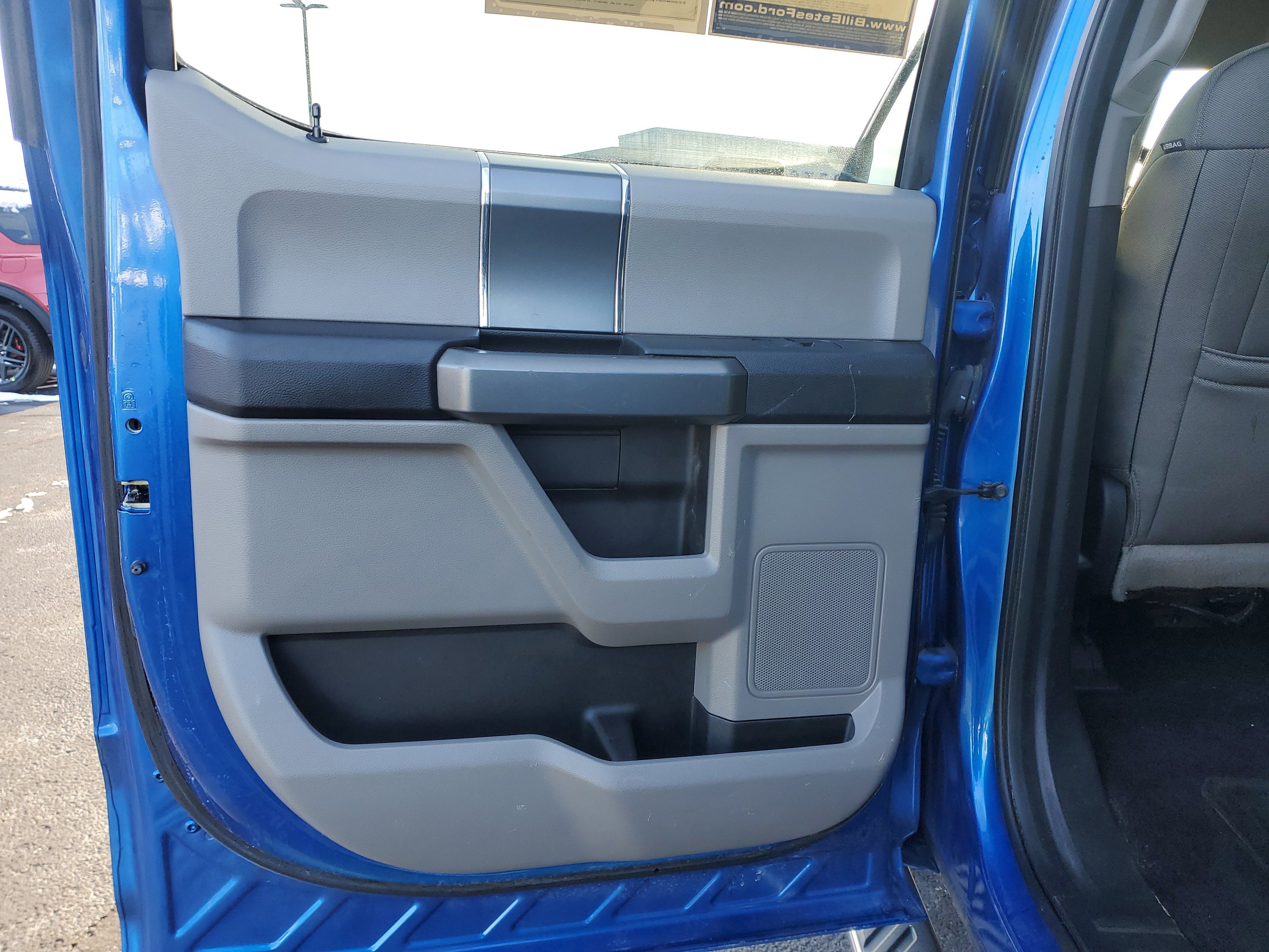 Used 2016 Ford F150 XLT w/ Equipment Group 302A Luxury image 8