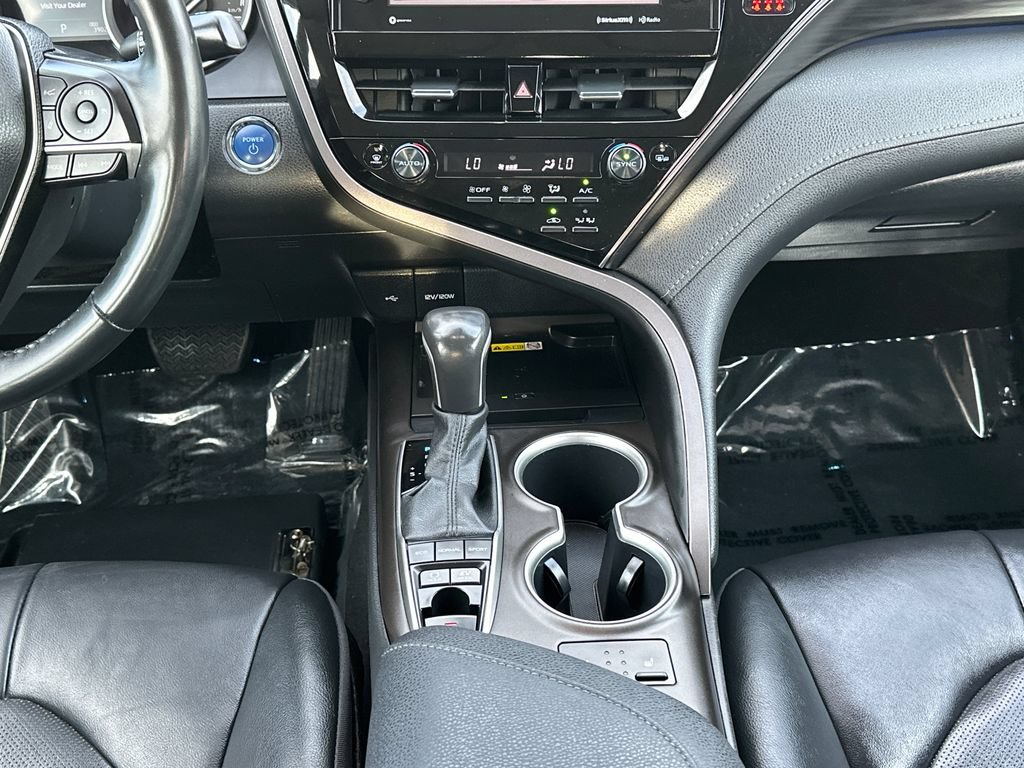 Used 2023 Toyota Camry XLE w/ Cold Weather Package FWD image 14