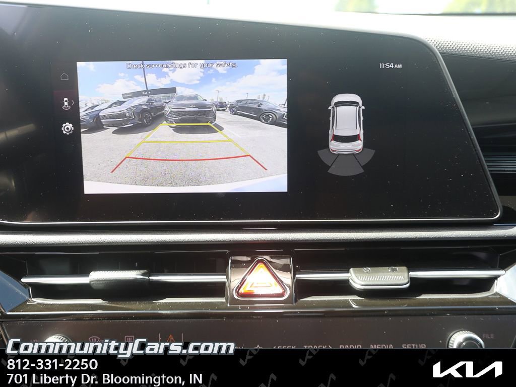 New 2025 Kia Niro EX image 16