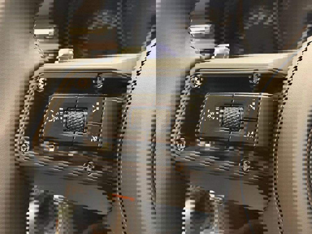 New 2026 Porsche Macan S image 27