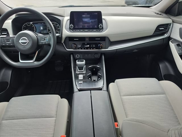 Certified 2023 Nissan Rogue SV FWD image 12