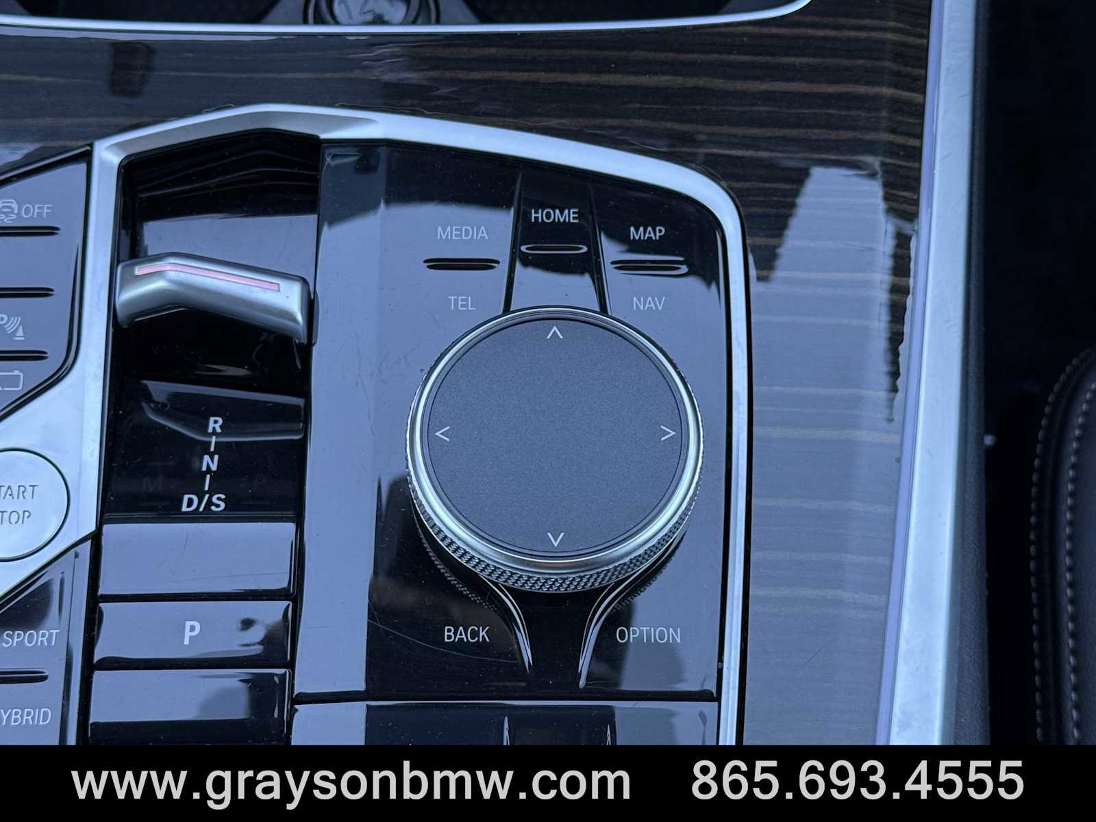 Used 2024 BMW X5 xDrive50e image 21