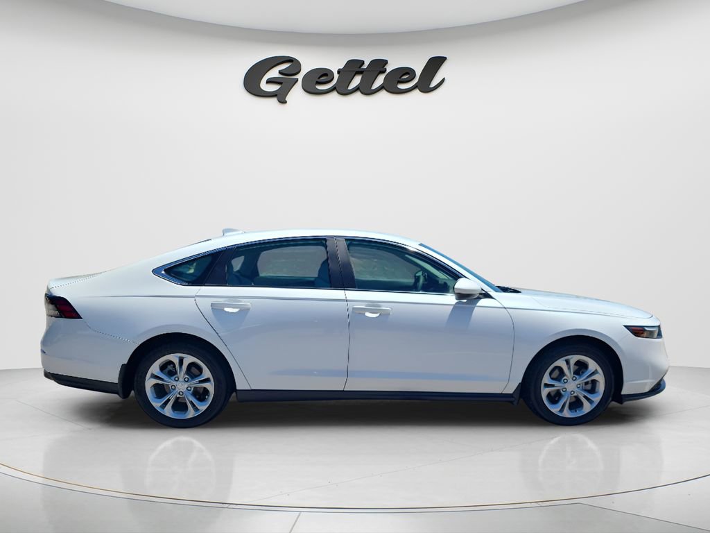 Used 2023 Honda Accord LX image 4