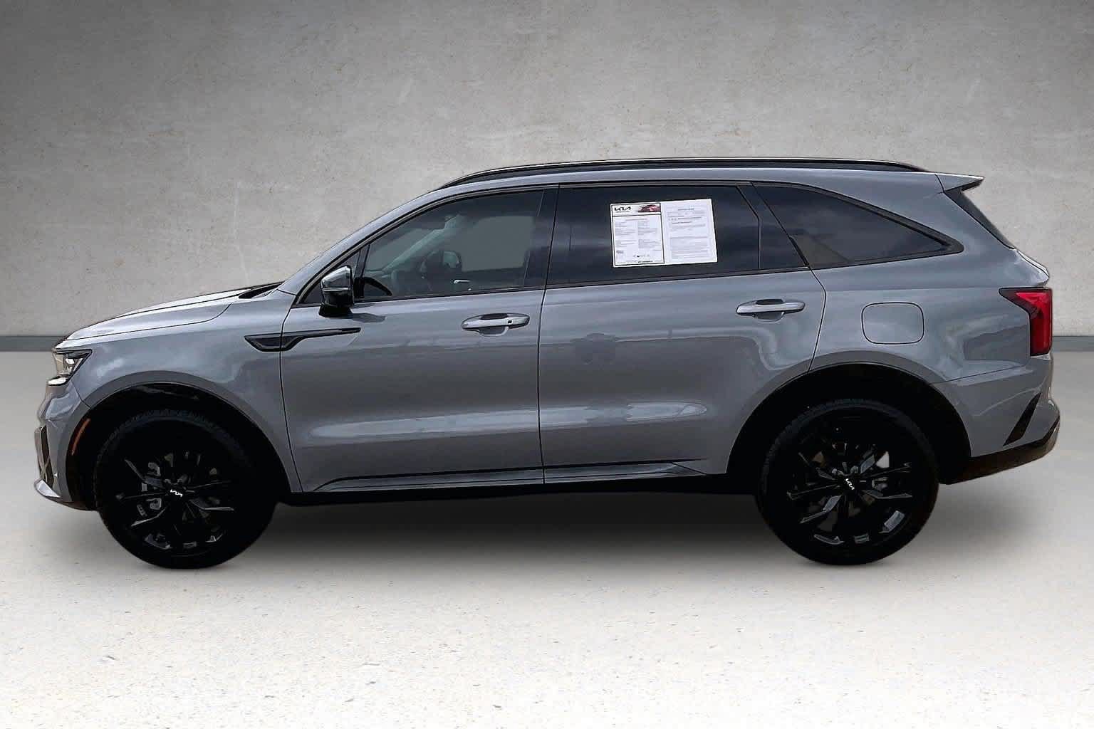 Certified 2022 Kia Sorento SX FWD image 3