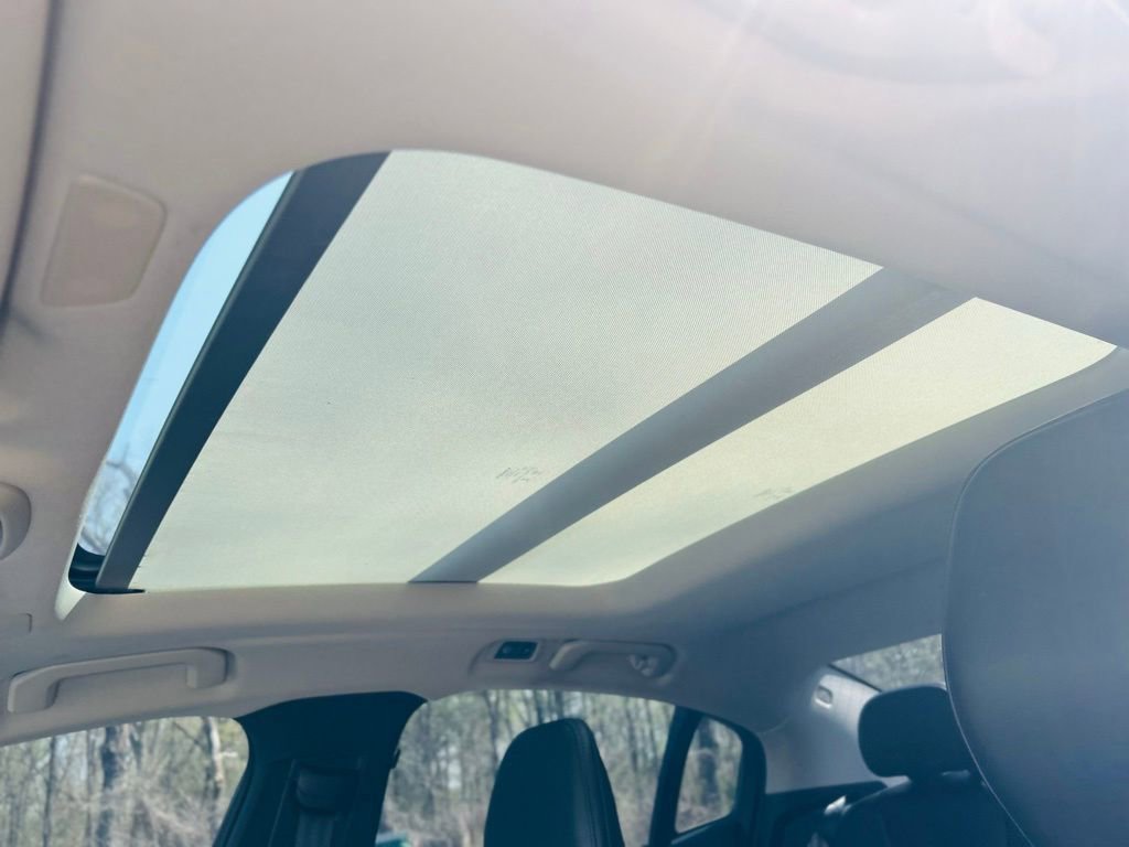 Used 2020 Volvo S60 T5 Momentum image 29