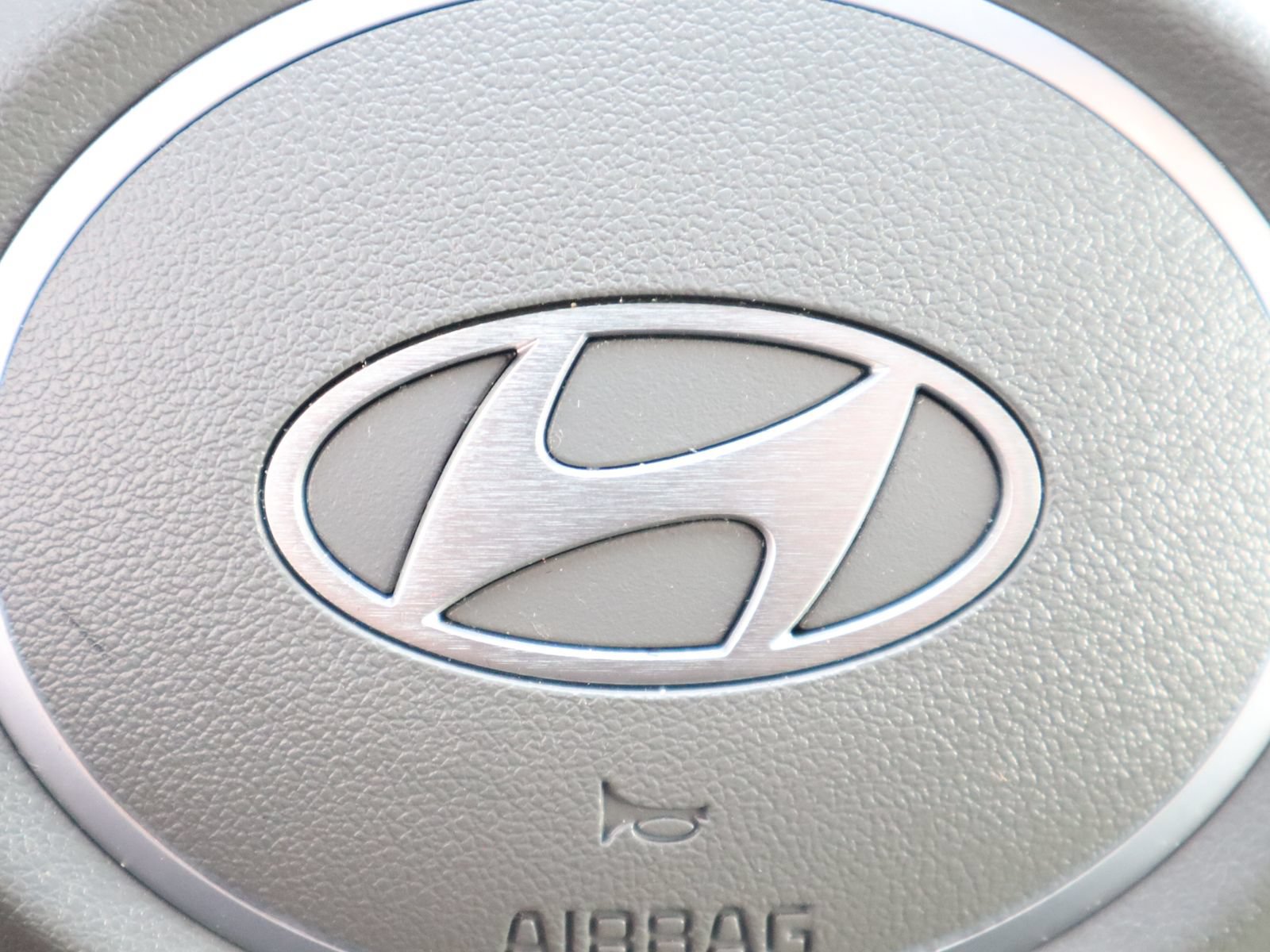Used 2024 Hyundai Elantra SEL FWD image 32