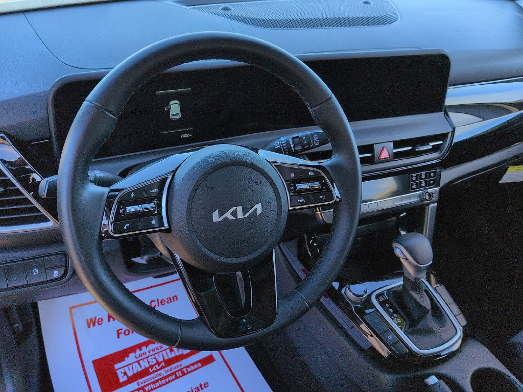 Used 2026 Kia Seltos S FWD image 9
