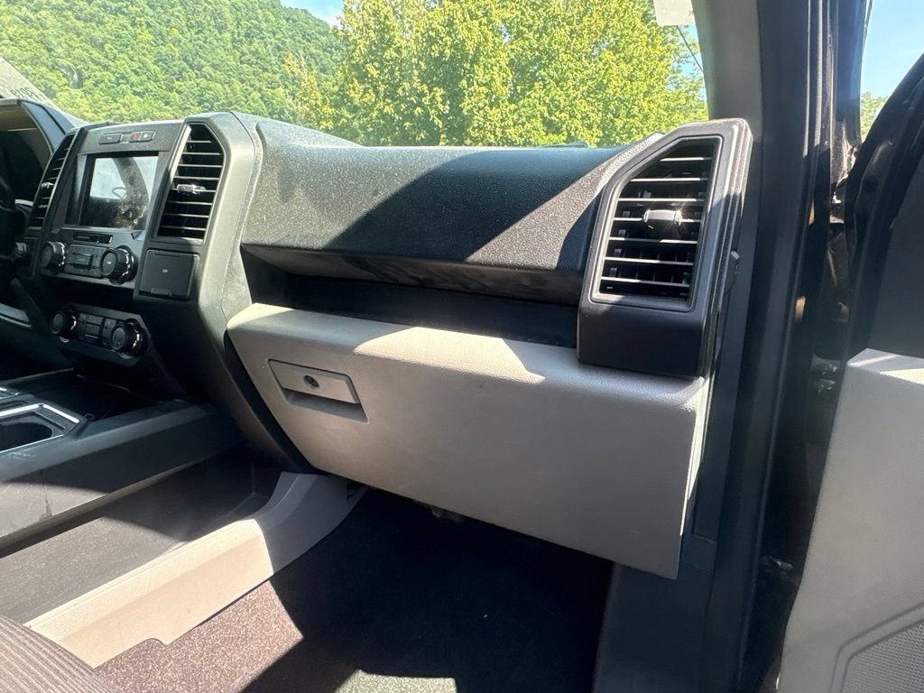Used 2019 Ford F150 XL w/ Equipment Group 101A Mid AWD/4WD image 17