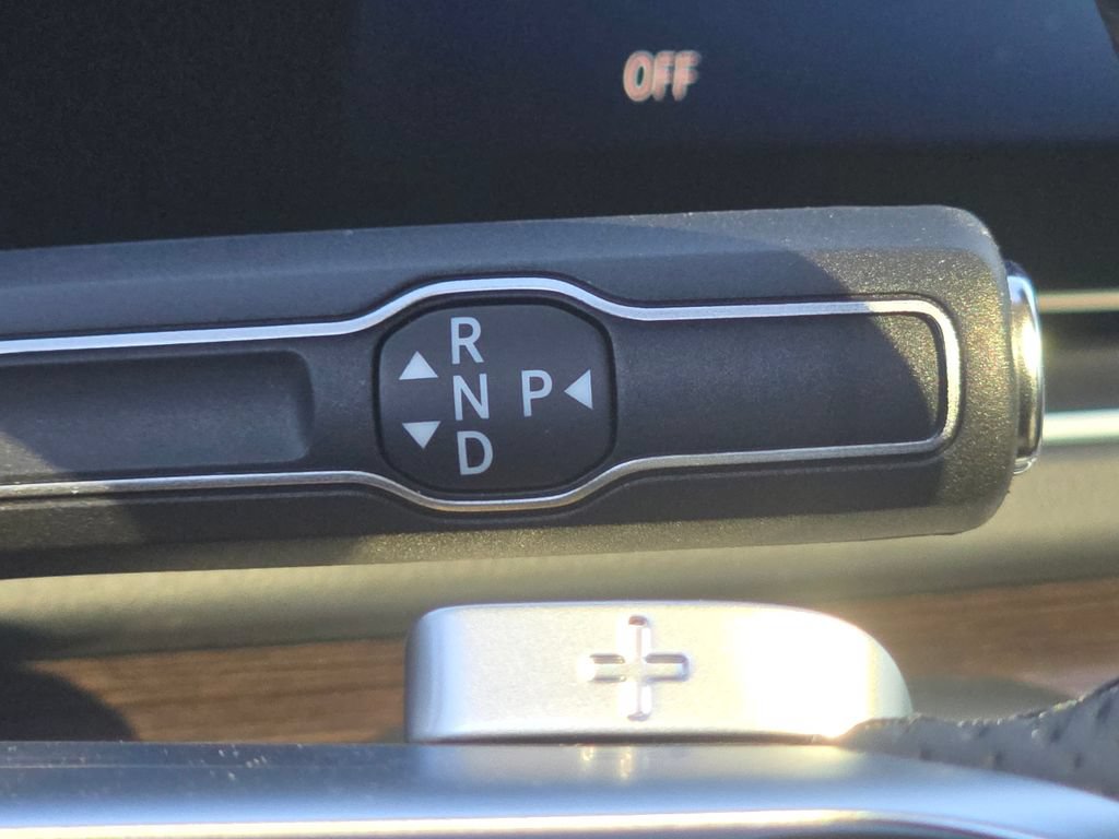 New 2026 Mercedes-Benz GLS 450 4MATIC image 38