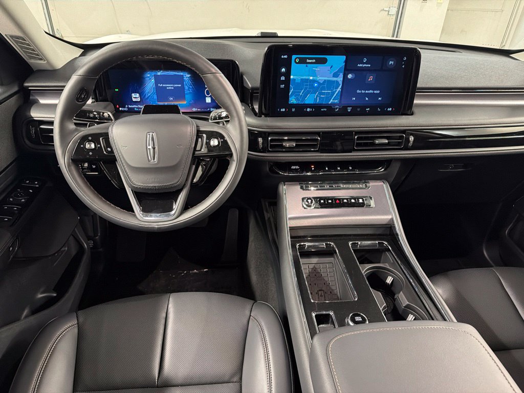 New 2027 Lincoln Aviator AWD image 8