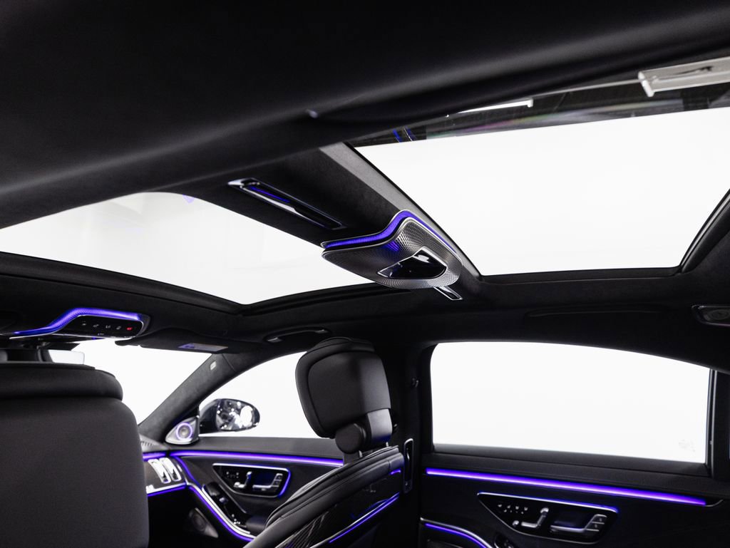 Used 2024 Mercedes-Benz S 63 AMG S image 27