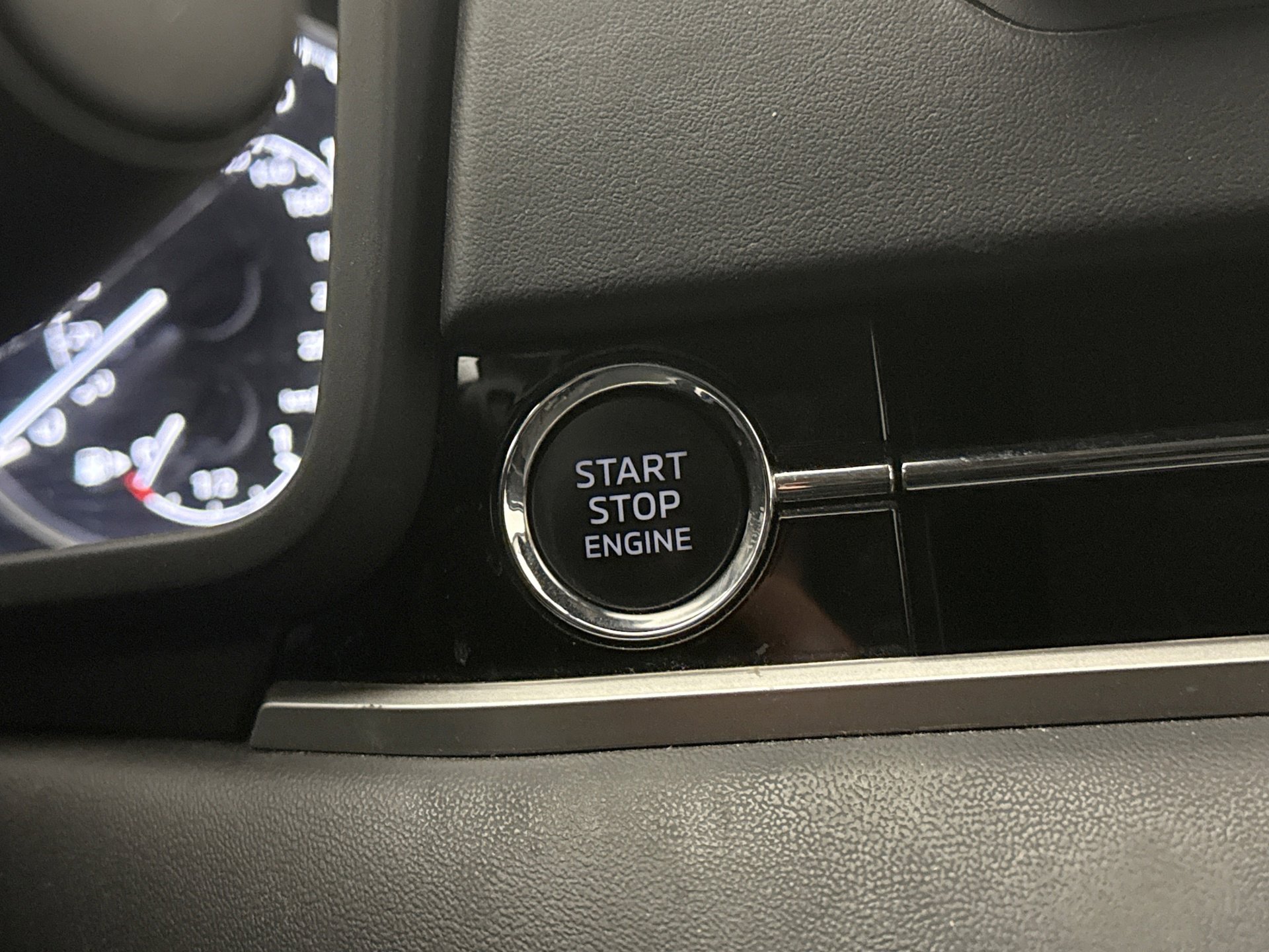 Used 2022 Mitsubishi Outlander ES image 19