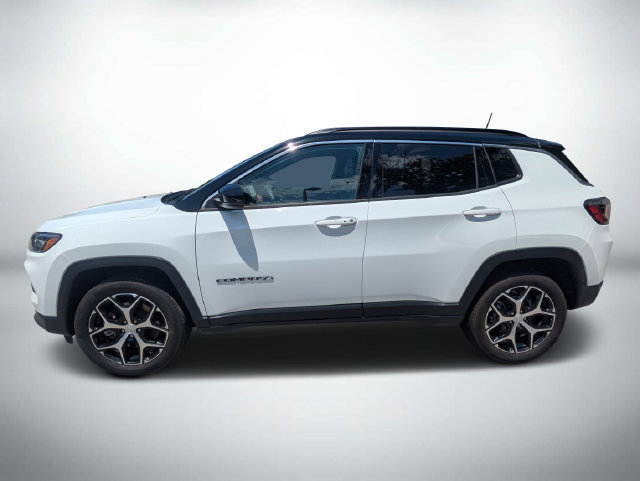 Used 2024 Jeep Compass Limited AWD/4WD image 7