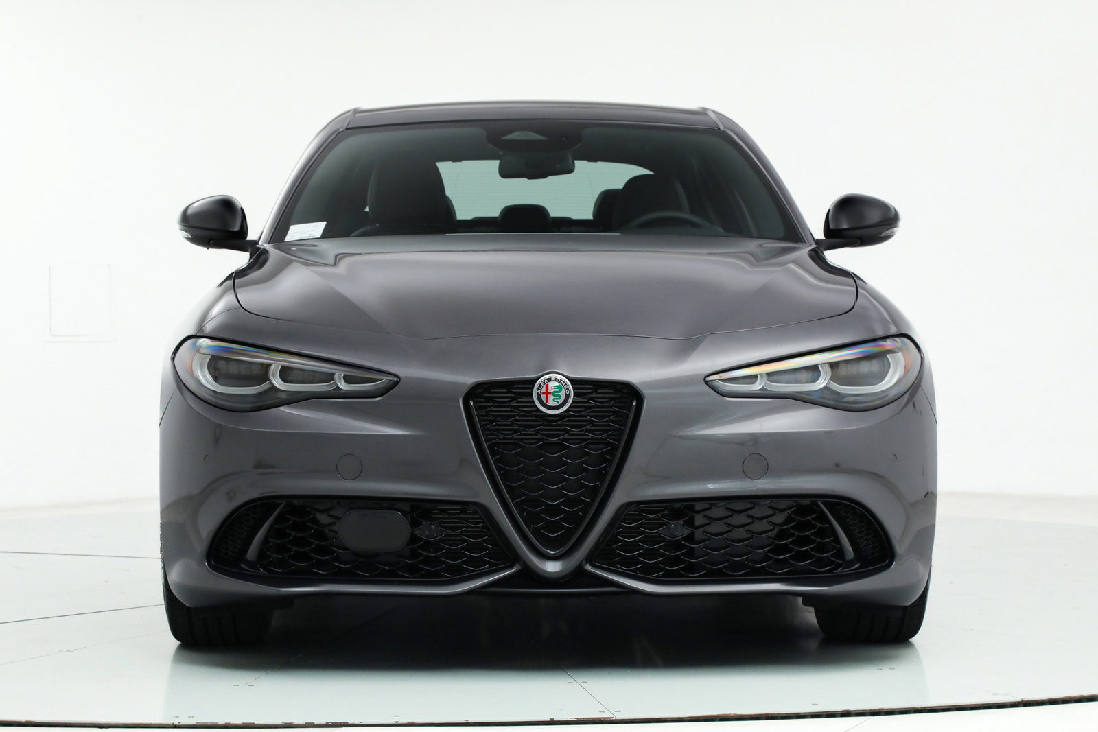 New 2025 Alfa Romeo Giulia w/ Driving Assist Package RWD image 8