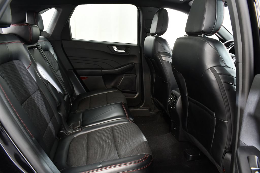 Used 2024 Ford Escape ST-Line w/ Tech Pack #1 AWD/4WD image 19