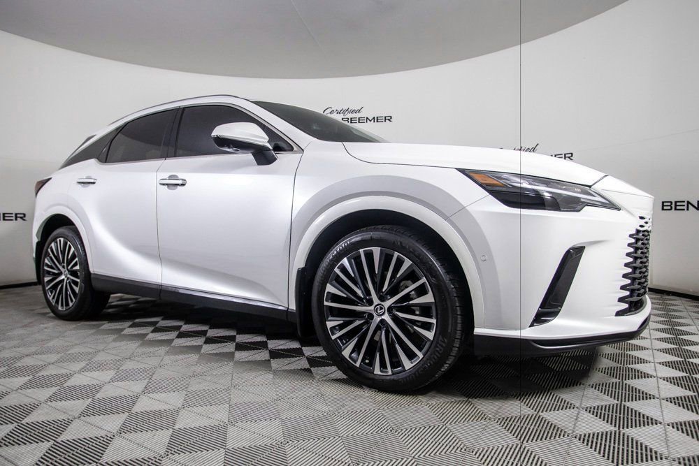 Used 2024 Lexus RX 350 image 3