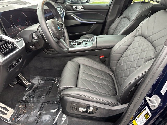 Used 2023 BMW X7 xDrive40i w/ M Sport Package AWD/4WD image 24
