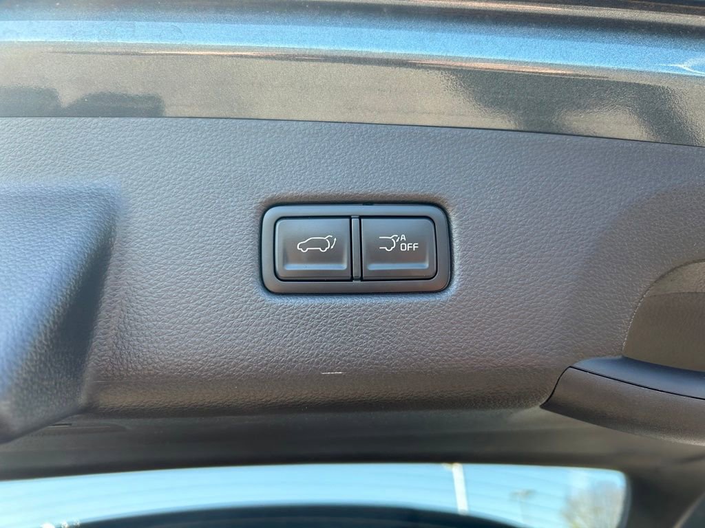 Certified 2025 Kia Carnival SX image 31