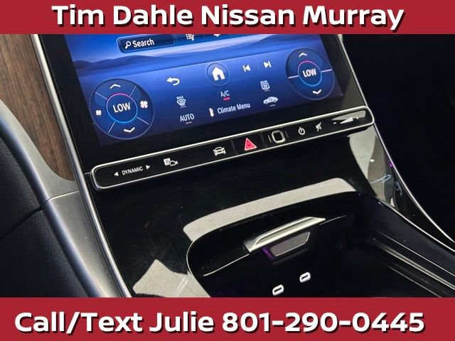 Used 2025 Mercedes-Benz C 300 4MATIC Sedan image 29