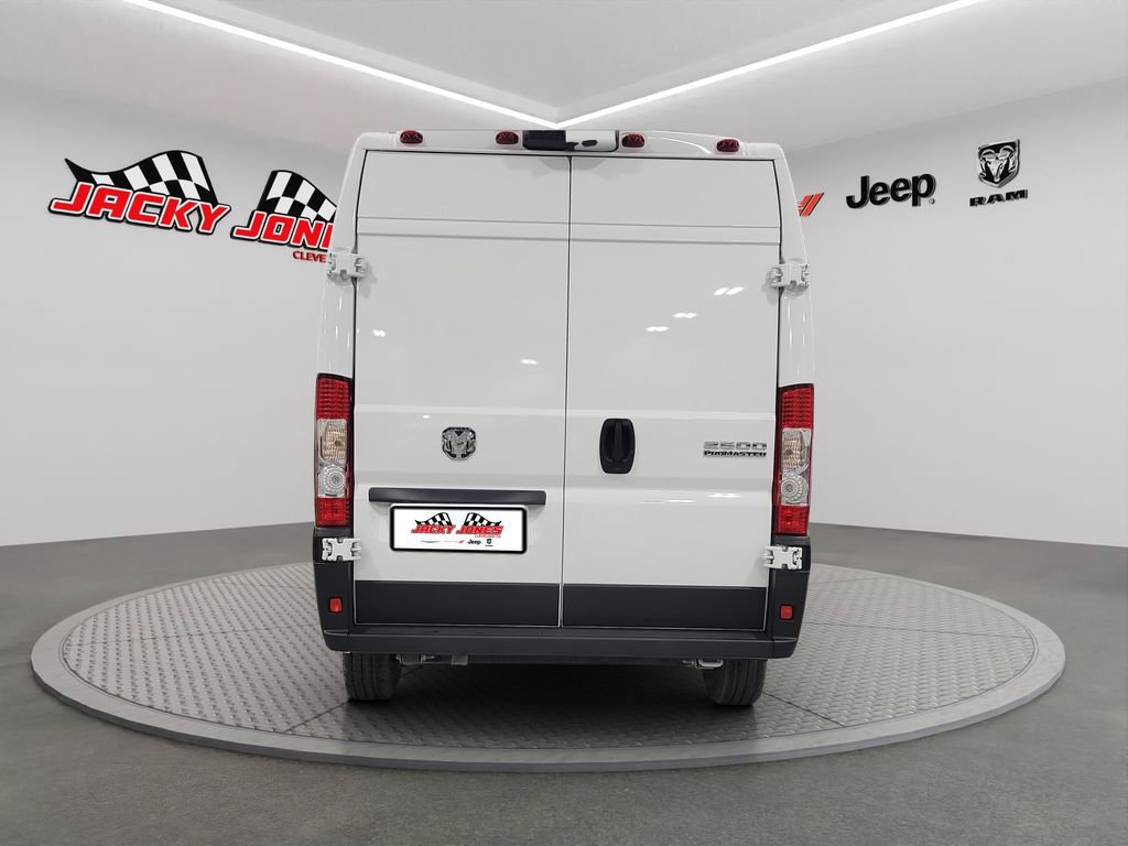 Used 2025 RAM ProMaster 2500 w/ Convenience Group image 7