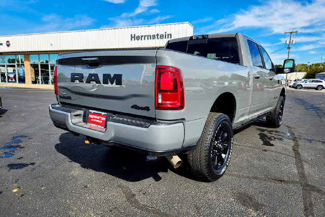 Used 2025 RAM 2500 Laramie AWD/4WD image 35