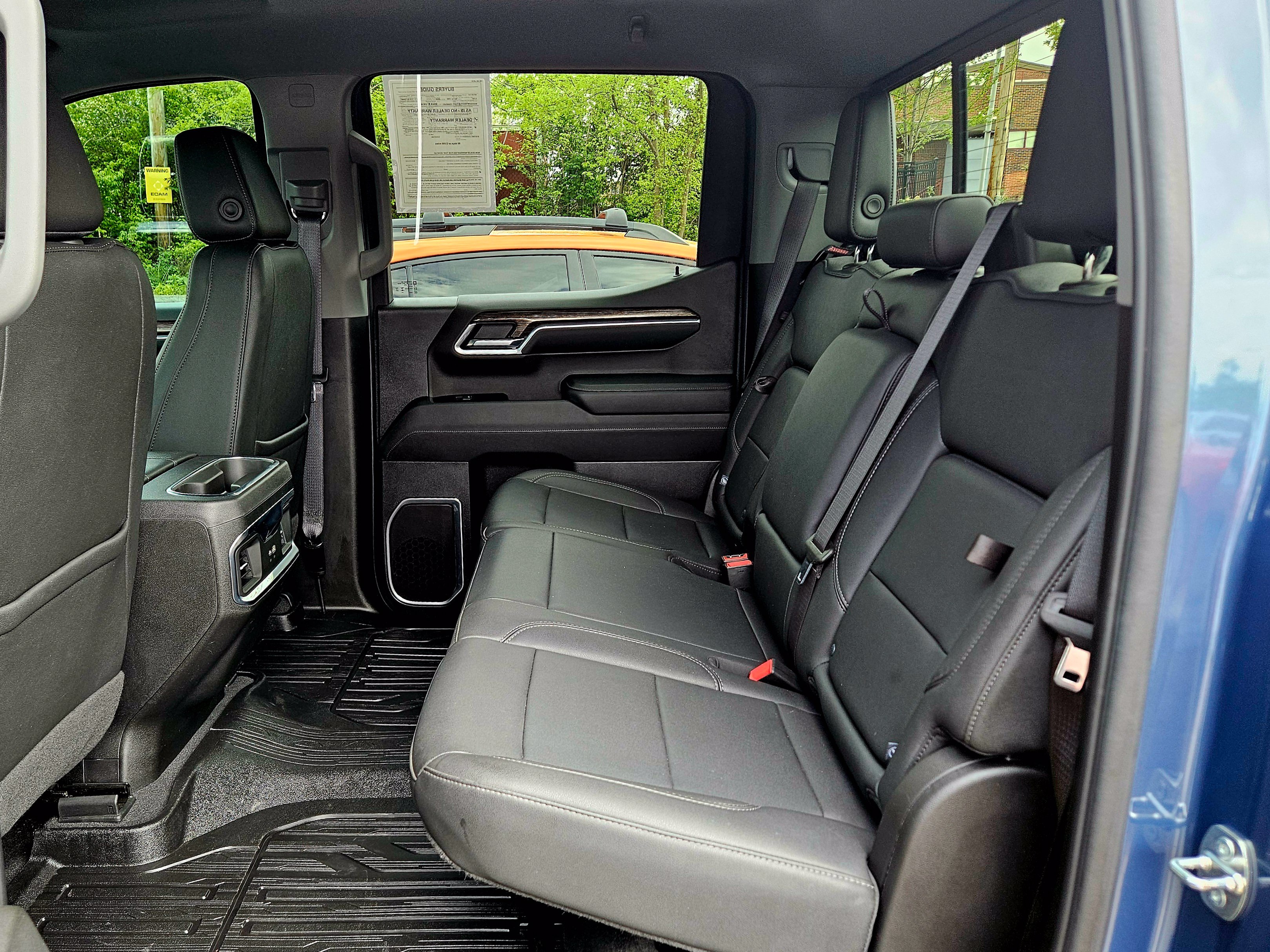 Used 2024 GMC Sierra 1500 Elevation w/ Elevation Premium Package AWD/4WD image 9