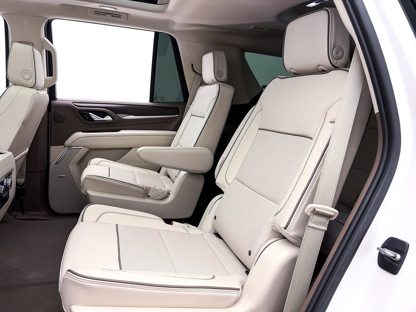 Used 2024 GMC Yukon Denali w/ Max Trailering Package image 40