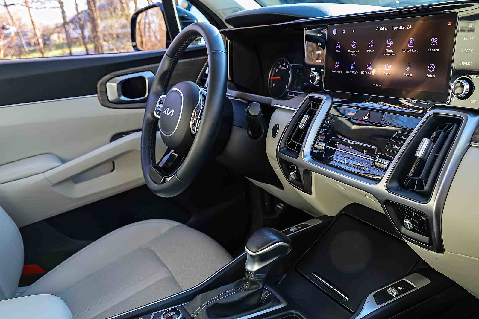 Certified 2023 Kia Sorento S w/ Panoramic Sunroof Package image 26