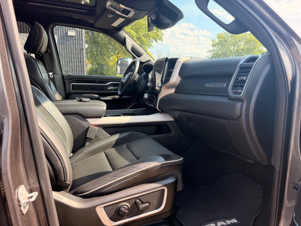 Used 2019 RAM 1500 Laramie AWD/4WD image 31