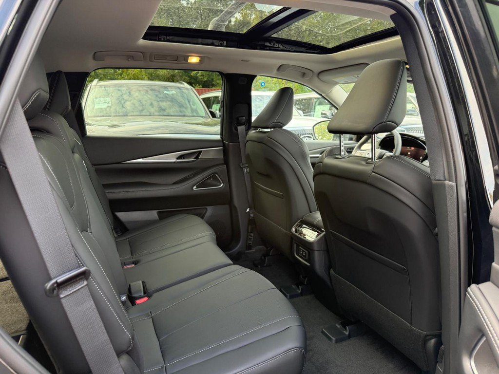 New 2027 INFINITI QX60 Luxe AWD/4WD image 5