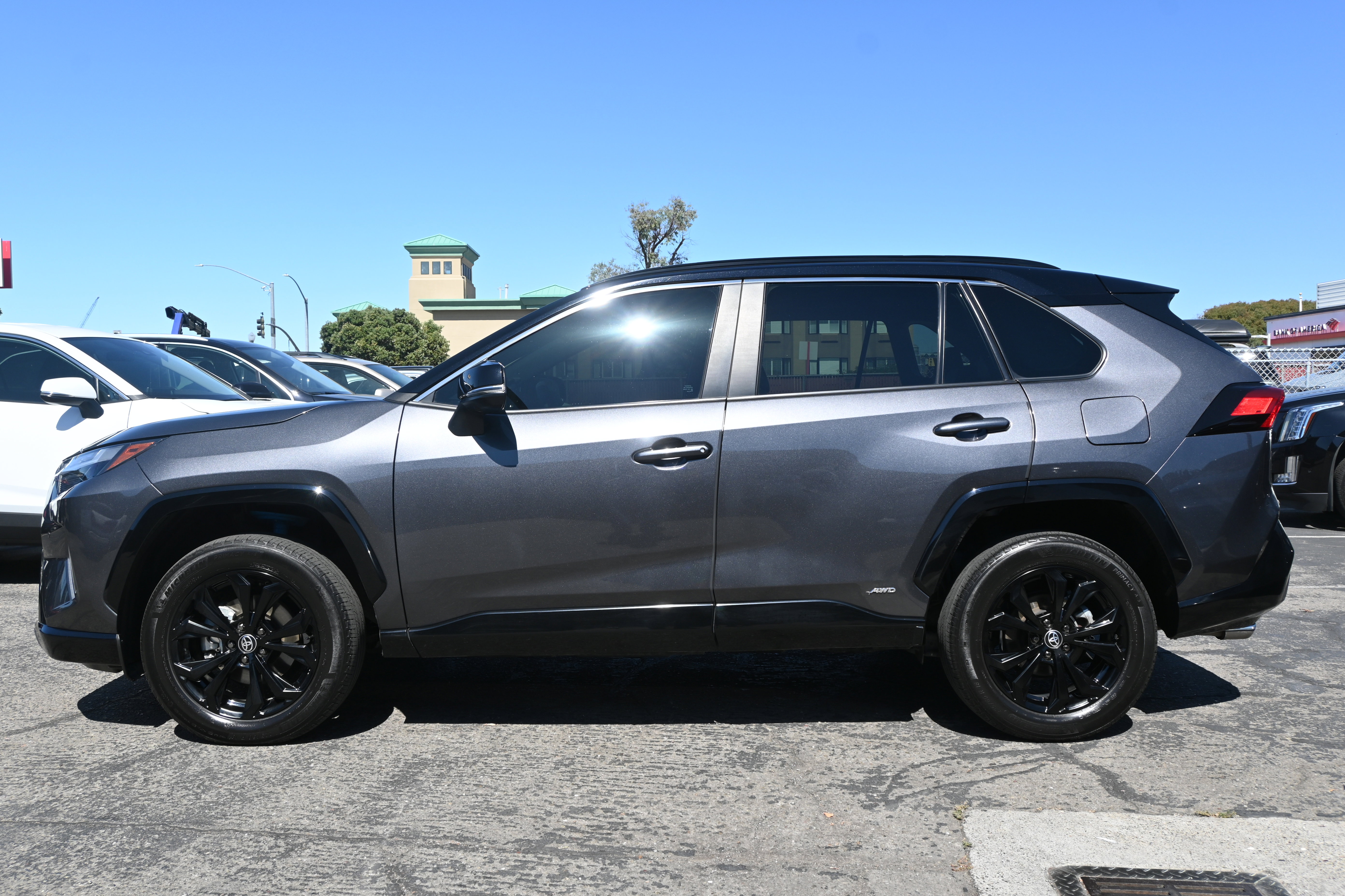 Used 2023 Toyota RAV4 XSE image 2